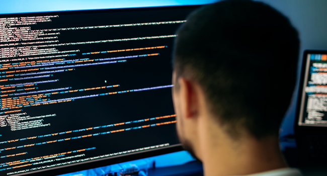 Crear soluciones tecnológicas confiables, escalables e innovadoras que permitan a las organizaciones optimizar sus procesos, acelerar su crecimiento y afrontar con éxito los retos de la transformación digital.